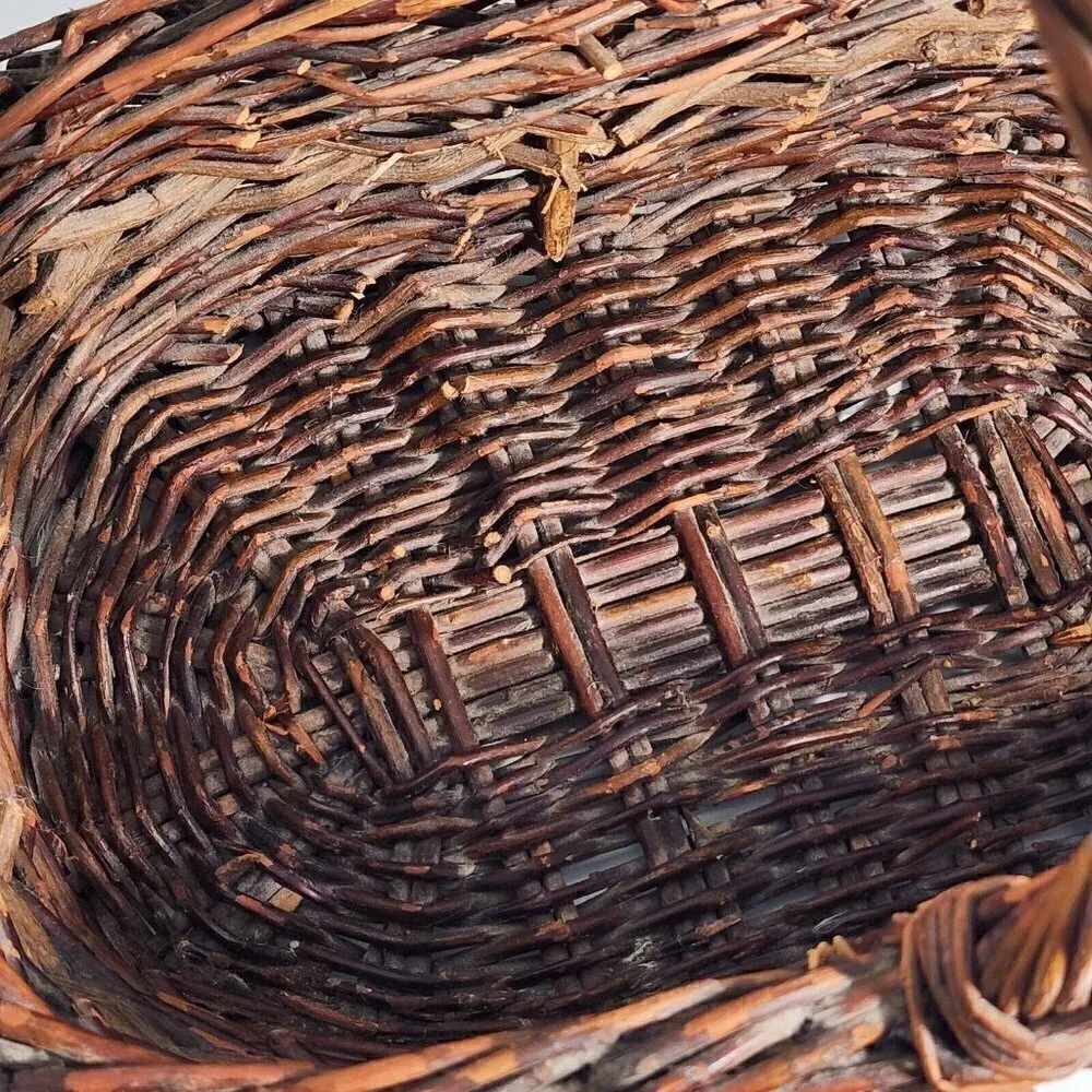 VTG Large Woven Rattan Twig Stick Gathering Basket with Handle Two Toned Brown